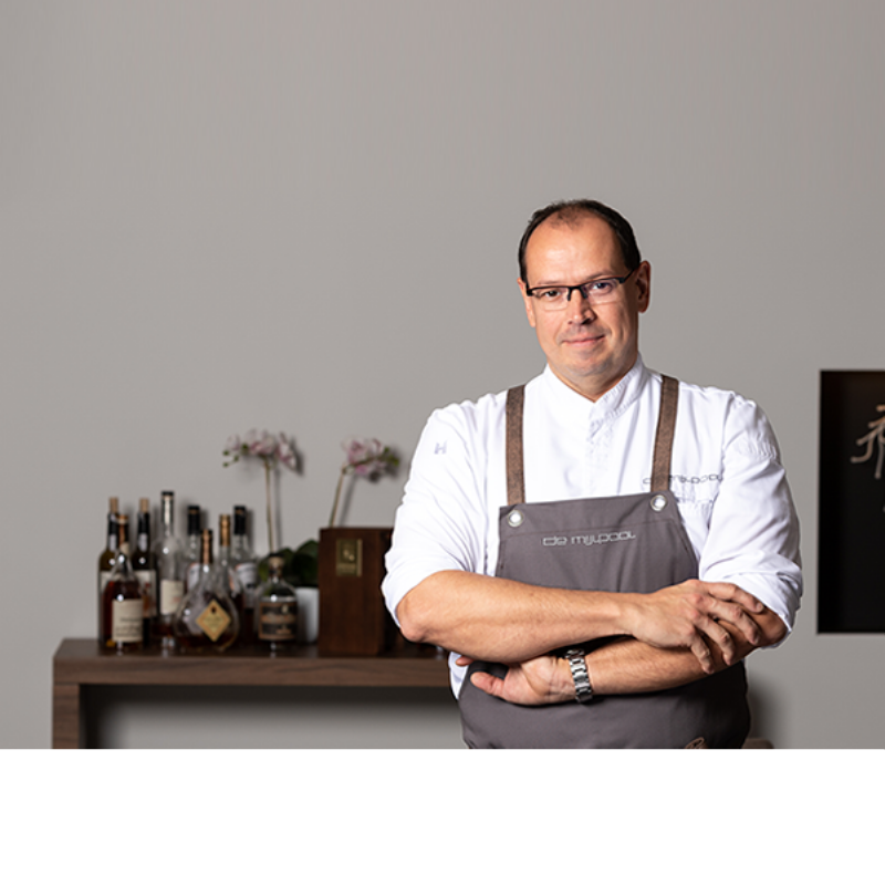 Ян Ментен – шеф на „Мишлен” със собствена линия престилки за готвачи
